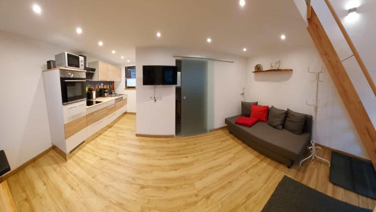 Ferienhaus: Mitten Auf Dem Reiterhof Öhringen Exteriér fotografie