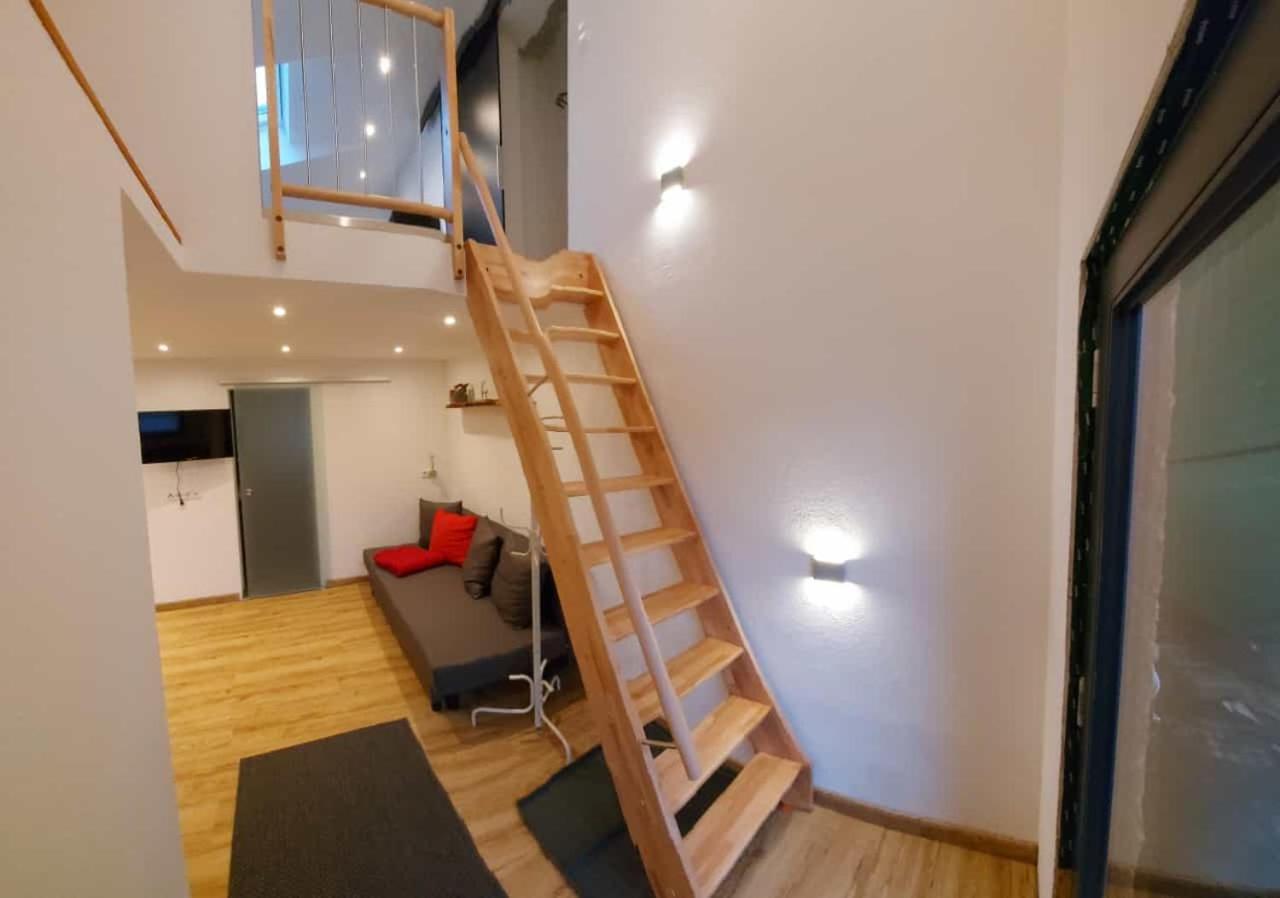 Ferienhaus: Mitten Auf Dem Reiterhof Öhringen Exteriér fotografie